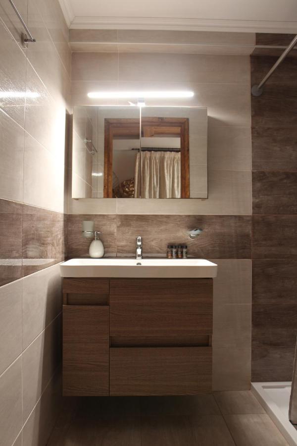 Main Square Apartment 시미 외부 사진